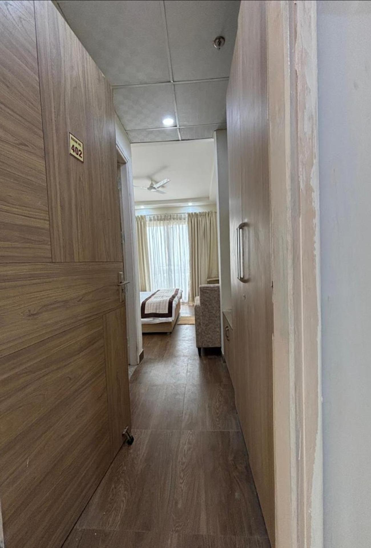 Kaanha Bnb Grander Noida Exterior foto